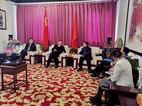 公司董事長(zhǎng)一行參訪中關(guān)村精準(zhǔn)醫(yī)學(xué)基金會(huì) 公司董事長(zhǎng)一行參訪中關(guān)村精準(zhǔn)醫(yī)學(xué)基金會(huì)