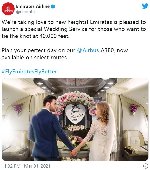 視頻：西南航空飛行員萬里高空舉行婚禮