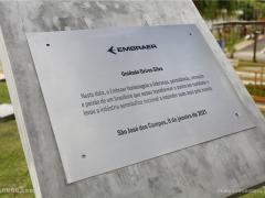 致敬傳奇 巴航工業(yè)命名其主園區(qū)為Ozires Silva Unit并繪制巨幅藝術(shù)壁畫