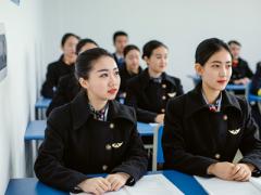 空乘專業(yè)相比其他行業(yè)有什么優(yōu)勢(shì)呢？