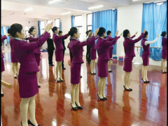 成績(jī)不好可以學(xué)空中乘務(wù)專業(yè)嗎？